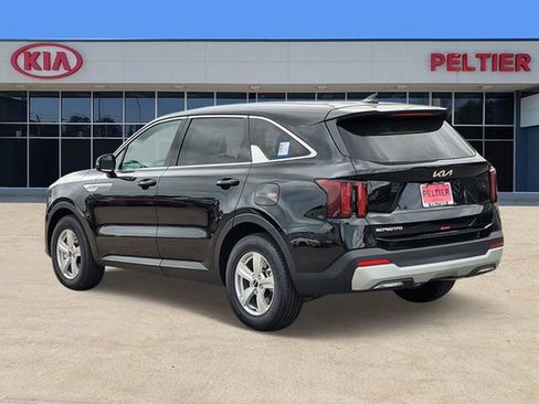 New 2026 Kia Sorento LX FWD image 3