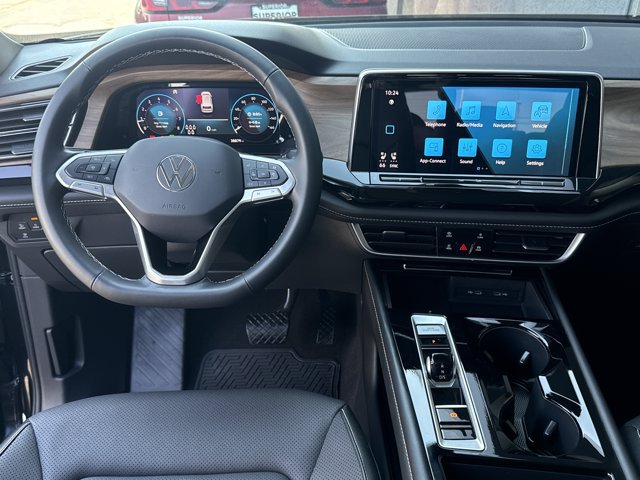 Used 2024 Volkswagen Atlas SE FWD image 7