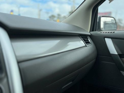 Used 2013 Ford Edge SEL image 26