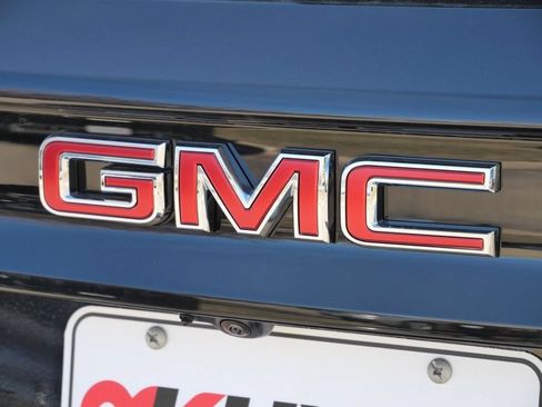 New 2026 GMC Acadia Elevation w/ Elevation Premium Package AWD/4WD image 13