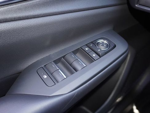 New 2026 Toyota Prius Plug-In Hybrid FWD image 13