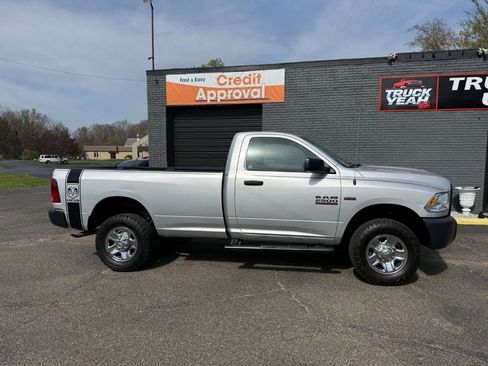 Used 2017 RAM 2500 Tradesman w/ Power & Remote Entry Group image 4