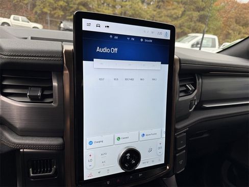 Used 2023 Ford F150 Lightning Lariat image 28