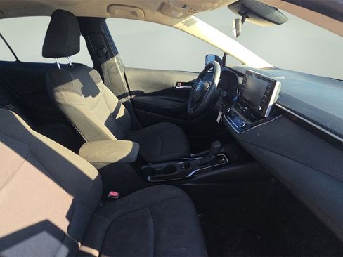 Used 2021 Toyota Corolla LE image 25