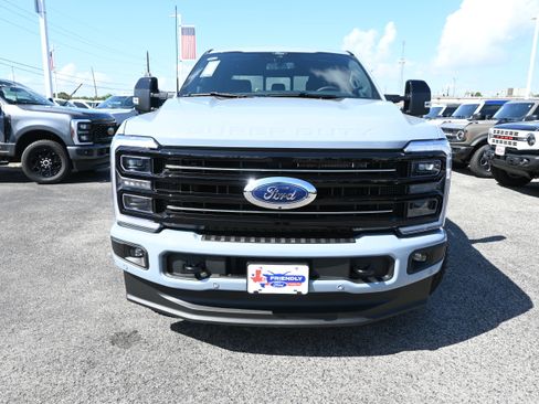 New 2026 Ford F250 Platinum AWD/4WD image 9