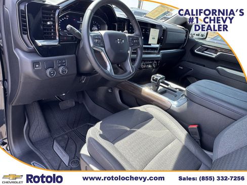 Used 2025 Chevrolet Silverado 1500 RST w/ Dark Appearance Package RWD image 19