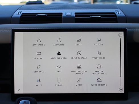 Used 2024 Land Rover Defender 130 X image 25