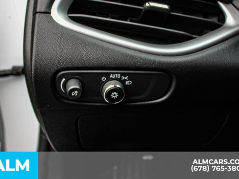 Used 2024 Chevrolet Malibu LT FWD image 29