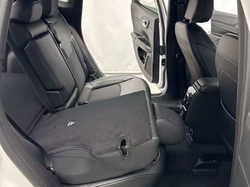 New 2026 Jeep Compass Latitude image 35