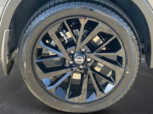 New 2026 Nissan Rogue SL AWD/4WD image 7