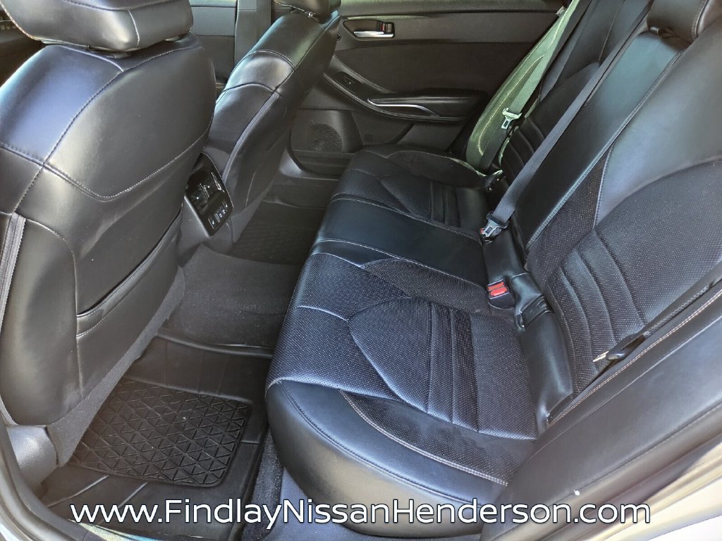 Used 2019 Toyota Avalon Touring w/ Advanced Safety Package FWD image 12