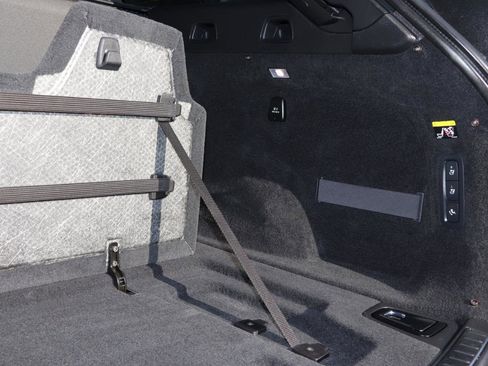 Used 2017 Volvo V90 T6 Cross Country image 7