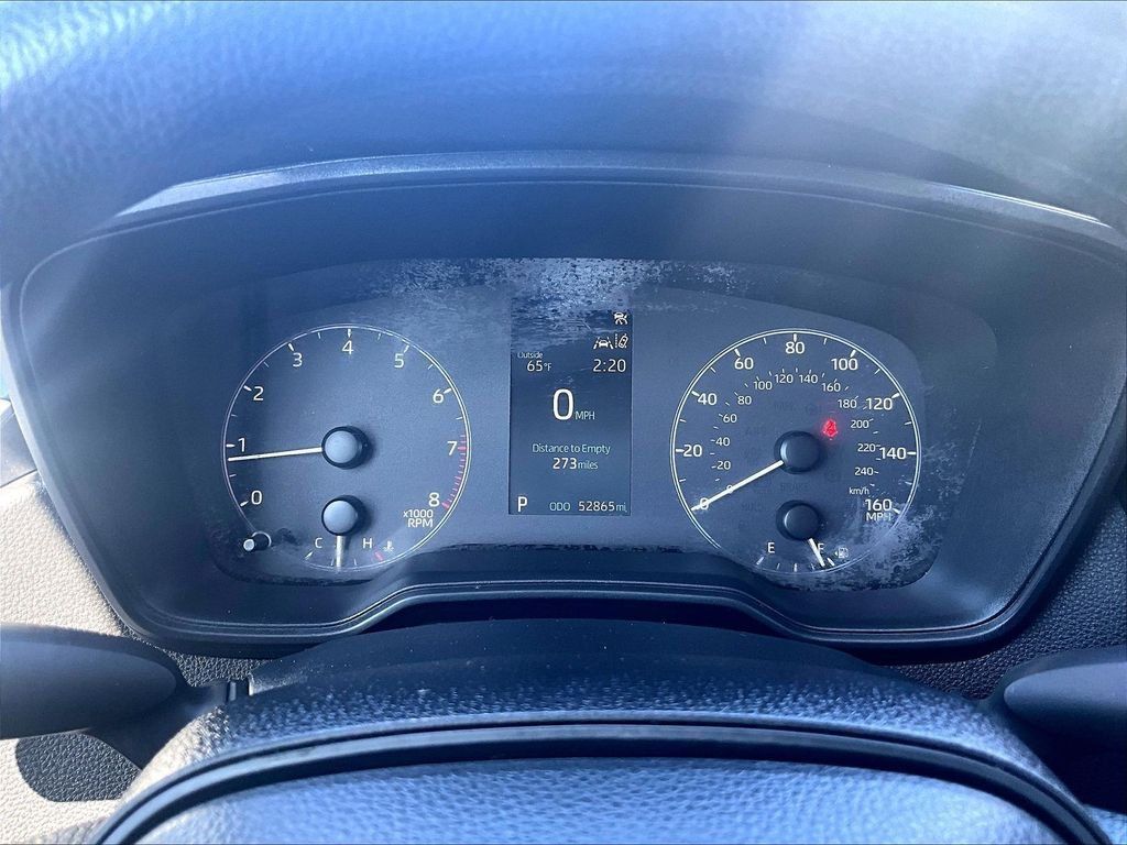Used 2024 Toyota Corolla LE FWD image 25