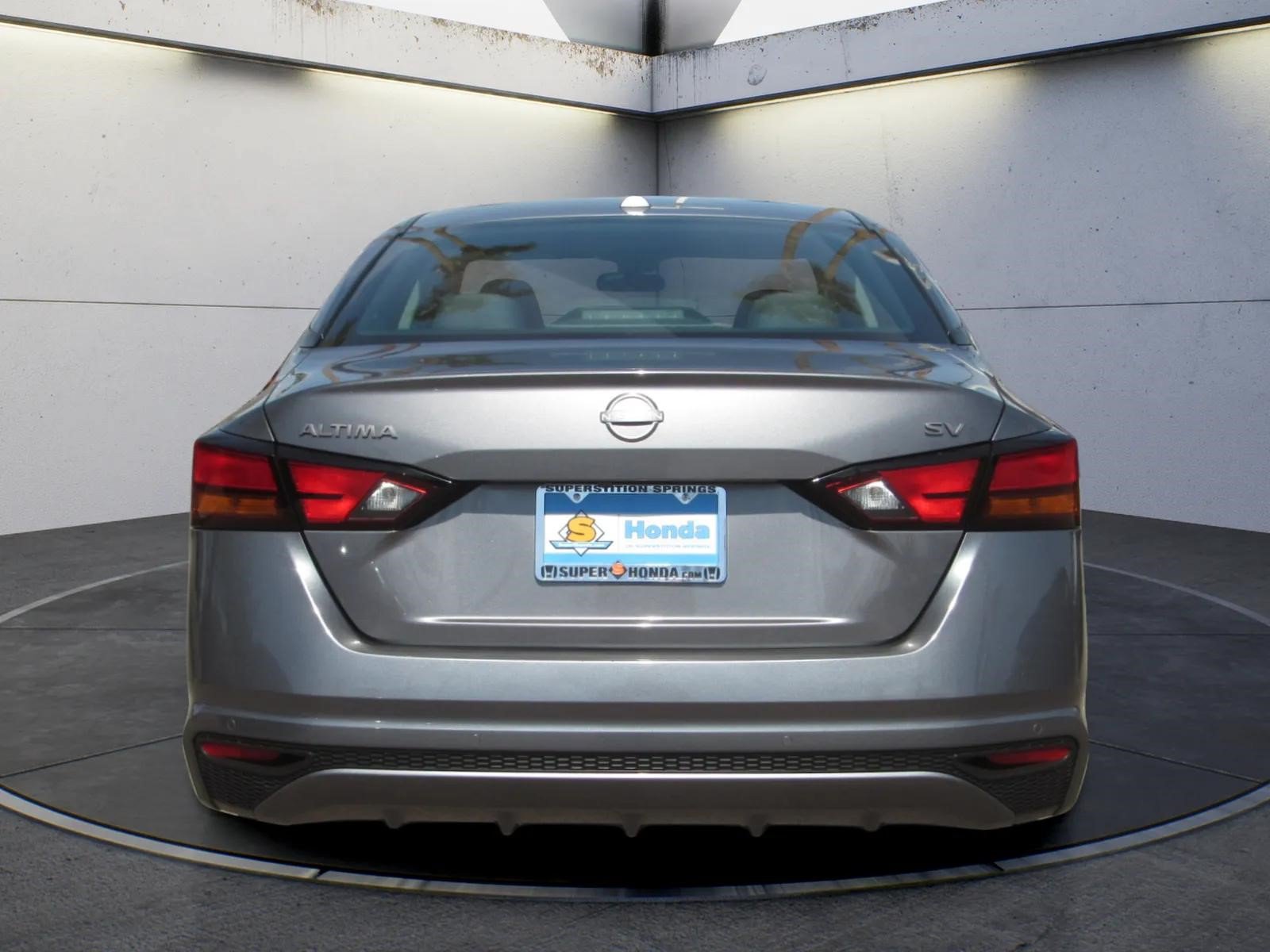 Used 2024 Nissan Altima 2.5 SV FWD image 7