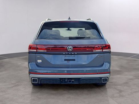 Certified 2026 Volkswagen Atlas Peak Edition AWD/4WD image 5