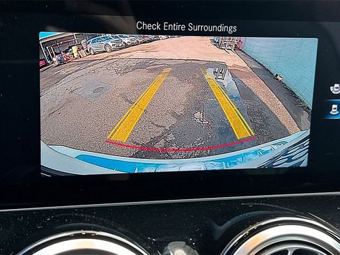 Used 2020 Mercedes-Benz GLB 250 GLB 250 image 19