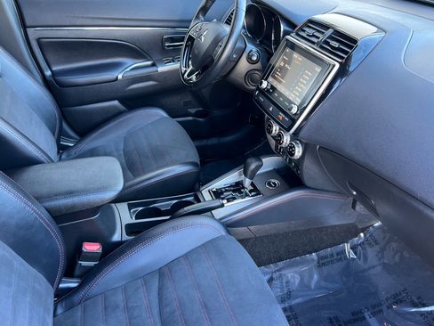 Used 2024 Mitsubishi Outlander Sport SE image 16