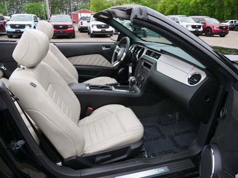 Used 2012 Ford Mustang Premium RWD image 8