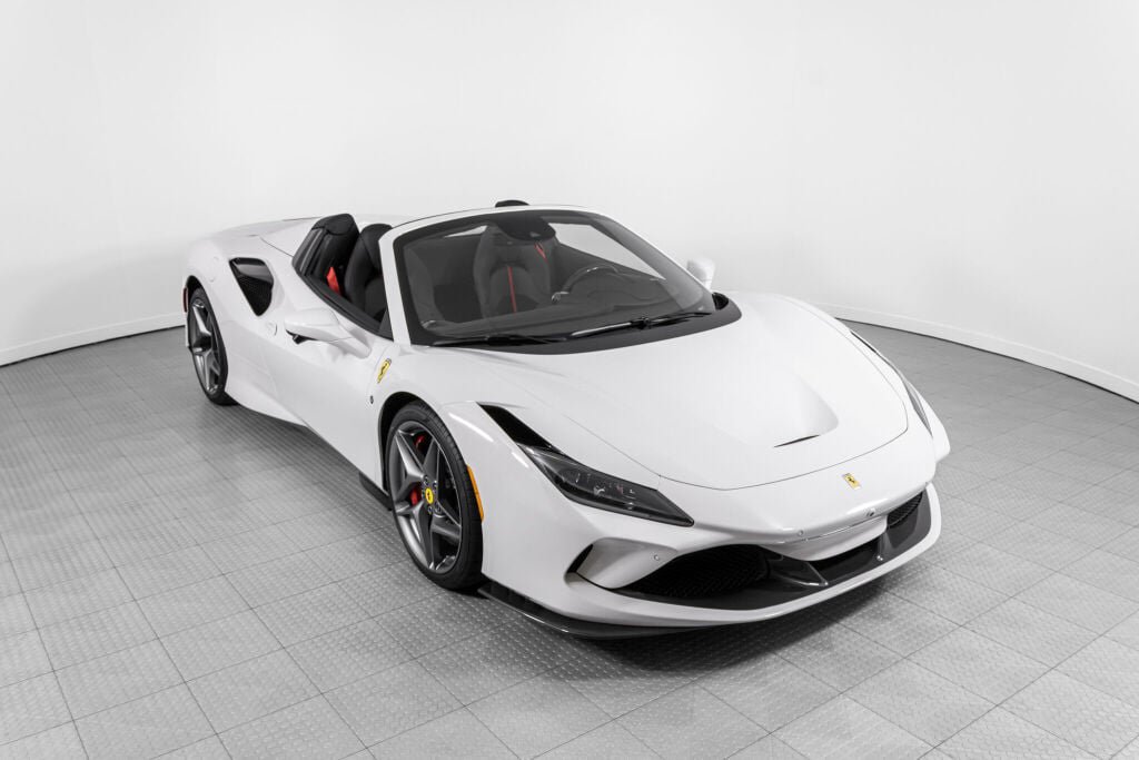Used 2022 Ferrari F8 Tributo RWD image 14
