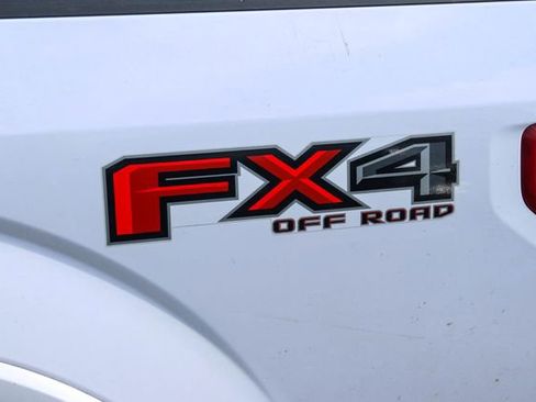 Used 2015 Ford F150 Lariat image 8