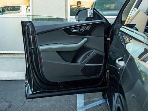 Certified 2025 Audi Q8 Premium Plus w/ Premium Plus Package image 11