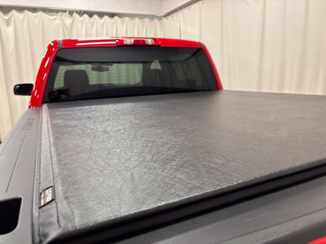 Used 2018 Chevrolet Silverado 1500 LT w/ All Star Edition AWD/4WD image 16