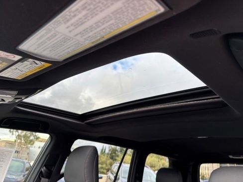 Used 2023 Lexus GX 460 Premium image 12