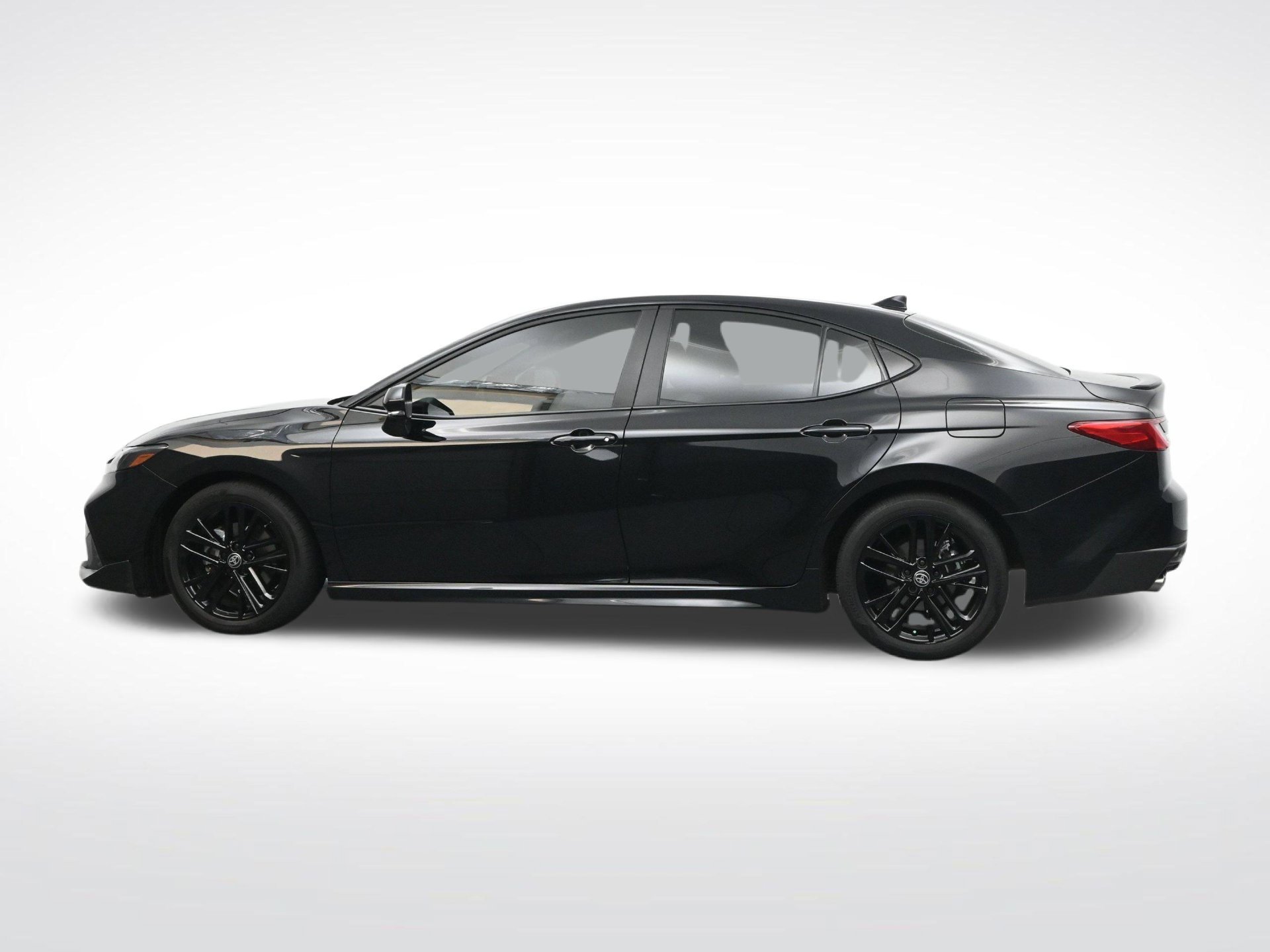 Used 2025 Toyota Camry SE w/ Multimedia Upgrade Package FWD image 10