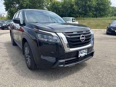 Used 2023 Nissan Pathfinder S