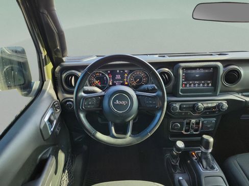 Used 2021 Jeep Gladiator Sport image 21