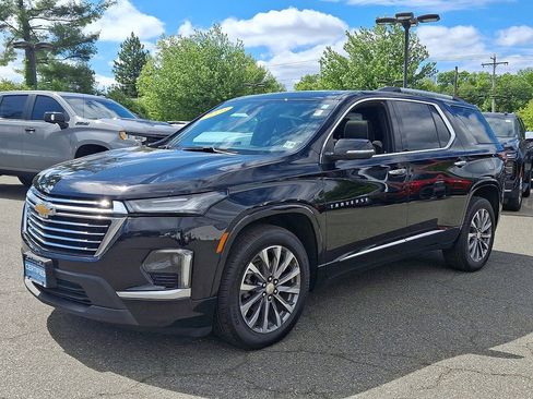 Certified 2023 Chevrolet Traverse Premier AWD/4WD image 3