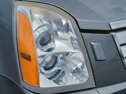 Used 2006 Cadillac SRX V8 w/ Utility Package image 21