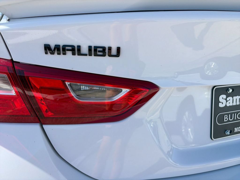 Used 2022 Chevrolet Malibu RS FWD image 31