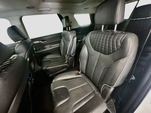 Used 2024 Hyundai Palisade Limited AWD/4WD image 30