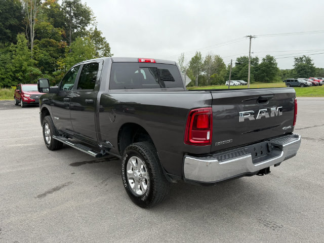 Used 2025 RAM 2500 Big Horn AWD/4WD image 3