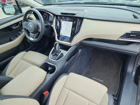 Certified 2022 Subaru Outback Limited image 17