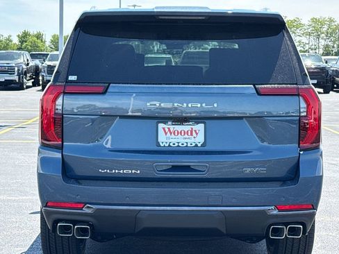 New 2026 GMC Yukon Denali Ultimate AWD/4WD image 9