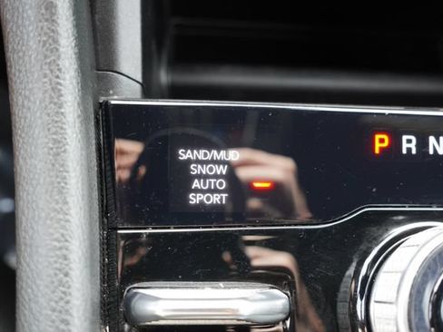 Certified 2024 Jeep Grand Cherokee L Limited w/ Black Appearance Package AWD/4WD image 32