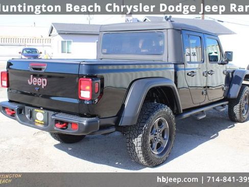 Used 2022 Jeep Gladiator Rubicon w/ Cold Weather Group image 4