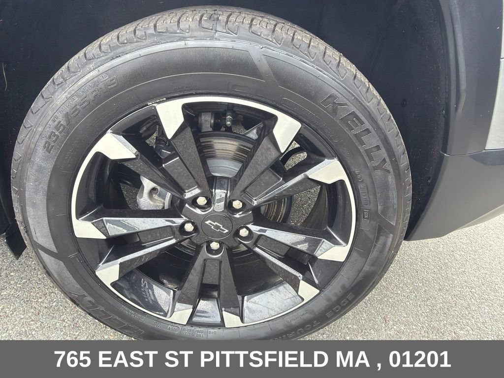 Used 2025 Chevrolet Equinox RS w/ Safety and Technology Package AWD/4WD image 29
