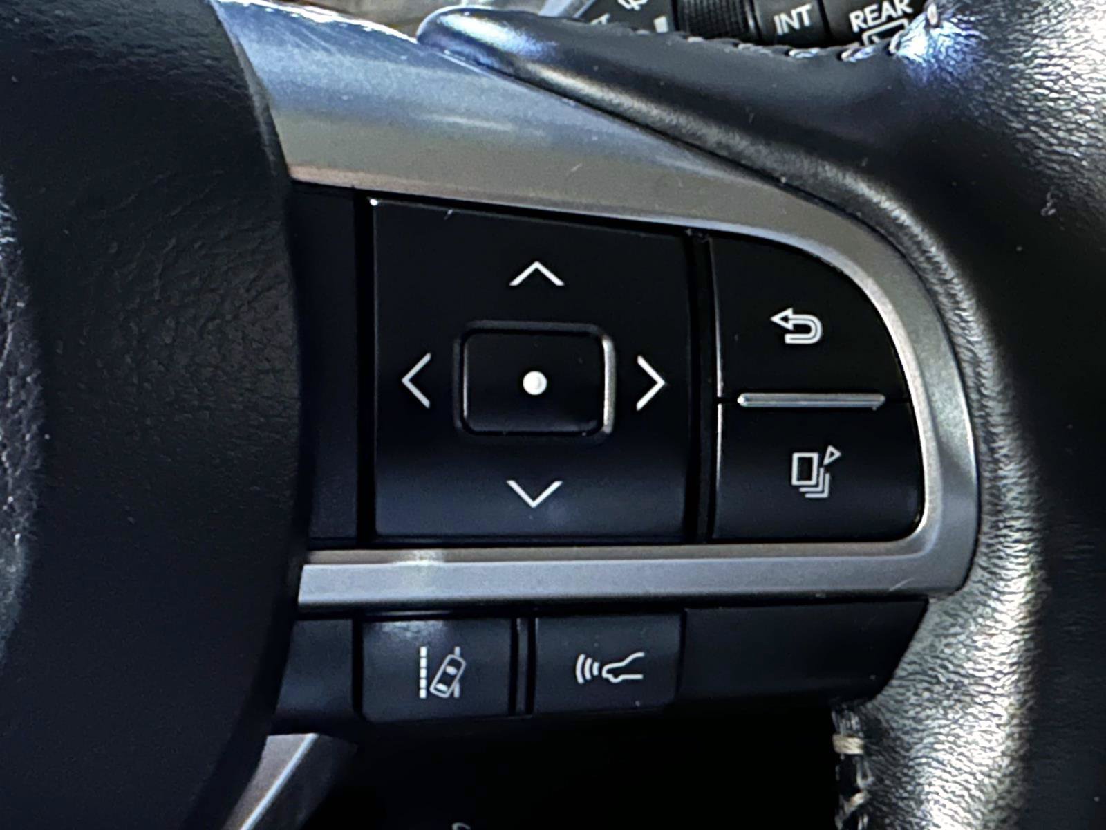 Used 2022 Lexus GX 460 Premium w/ Premium Plus Package AWD/4WD image 27