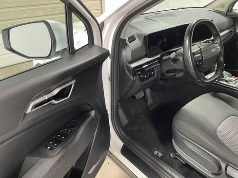 Used 2026 Kia Sportage LX AWD/4WD image 10