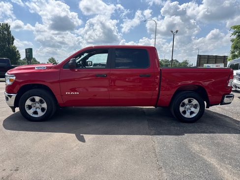 Used 2023 RAM 1500 Big Horn AWD/4WD image 3