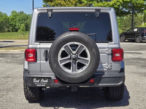 Used 2021 Jeep Wrangler Unlimited Sahara image 8