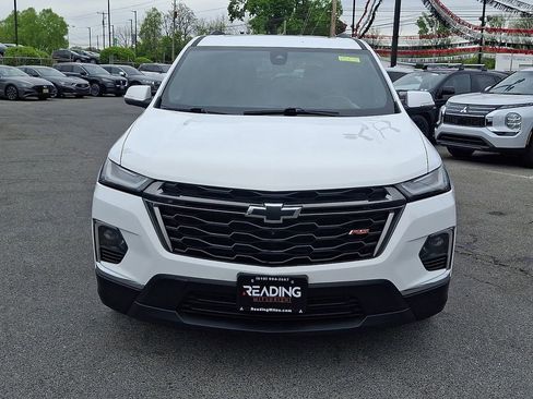 Used 2023 Chevrolet Traverse RS AWD/4WD image 2