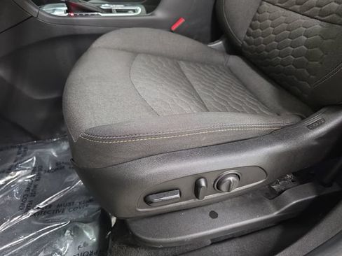 Used 2019 Chevrolet Equinox LT AWD/4WD image 29