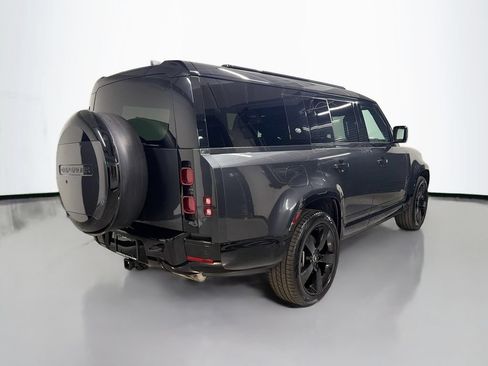 Used 2024 Land Rover Defender 130 X-Dynamic SE AWD/4WD image 9