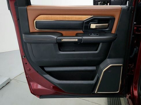 Used 2023 RAM 3500 Limited image 15