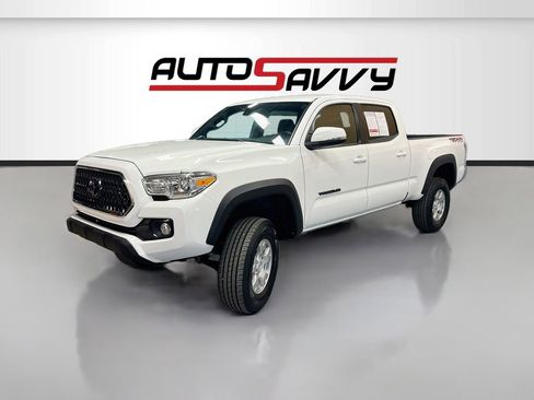 Used 2021 Toyota Tacoma TRD Off-Road w/ Technology Package AWD/4WD image 4
