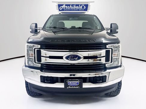 Used 2017 Ford F350 XLT w/ Camper Package image 2